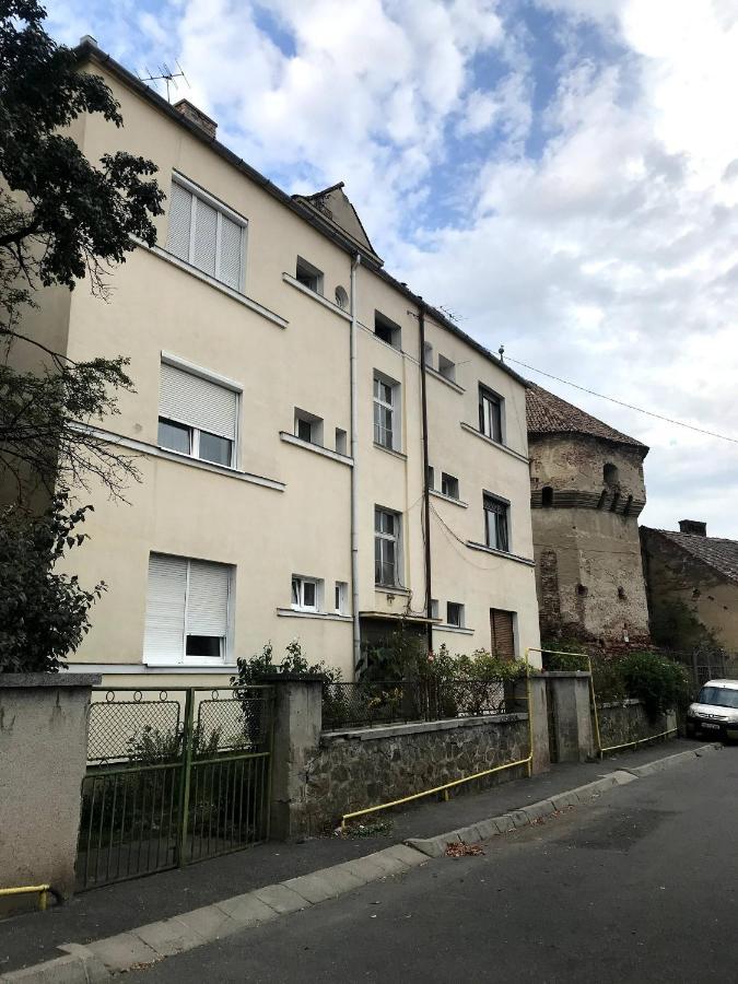 Tanners Tower Condo With A Fireplace Sibiu Exterior photo